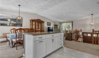 15 Driftwood Dr, Coventry, RI 02816