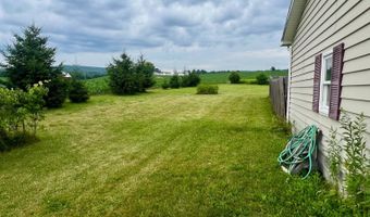 236 Hollow Rd, Amsterdam, NY 12010