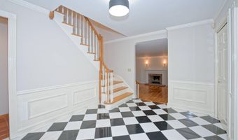 14 Birch Hill Rd, Albany, NY 12211