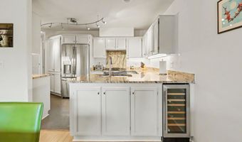 444 Lori Ln, Ashland, OR 97520