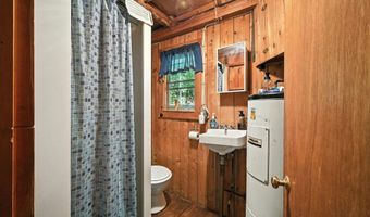 570 McGrath Pond Rd, Belgrade, ME 04917