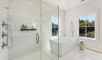 6715 Halcyon Way, Alpharetta, GA 30005