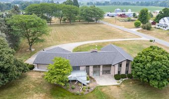 7290 Wingeier Ave SE, Alto, MI 49302