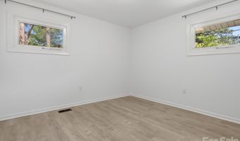 3633 Rosehaven Dr, Charlotte, NC 28205