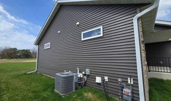 1309 18th St NE, Austin, MN 55912