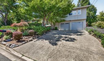635 Chestnut St, Ashland, OR 97520