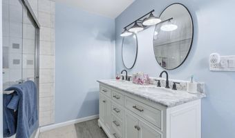 218 Iwo St, Auburn, IN 46706