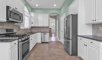 21 Hingham Ln, Barnegat, NJ 08005