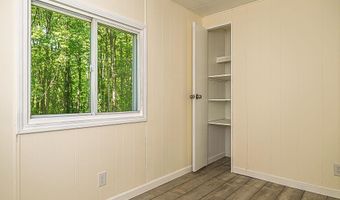 11 Gray Rd, Barnstead, NH 03225