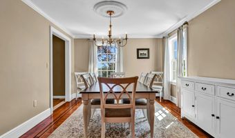 36 Whiting Farm Rd, Branford, CT 06405