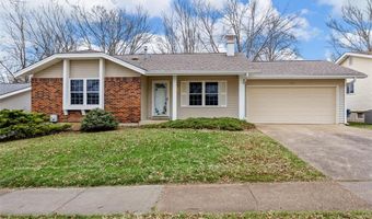 215 Shadyoak Dr, Ballwin, MO 63021
