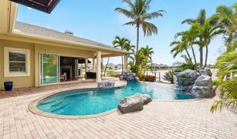 5405 R MERRITT ISLAND Dr, Apollo Beach, FL 33572