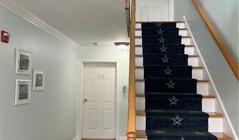21 Starr Dr 207, Narragansett, RI 02882