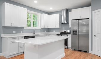 111 Cider Mill Rd, North Smithfield, RI 02896