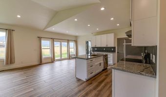 36 COLUMBINE St, Alpine, WY 83128
