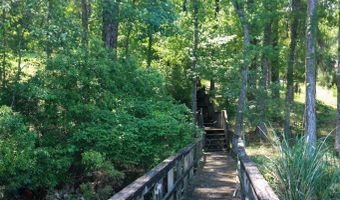 407 Lakeshore Dr, Bainbridge, GA 39819