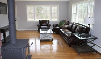 20 Water St, Boscawen, NH 03303