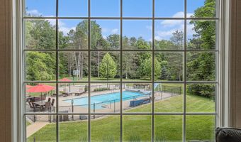 10310 E Rivershore Dr SE, Alto, MI 49302