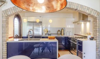 2900 W Shorb St, Alhambra, CA 91803