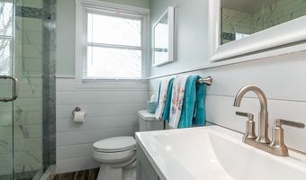 28 Palm Beach Ave, Narragansett, RI 02882