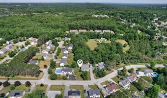 61 Sunny Hollow Pl, Bangor, ME 04401