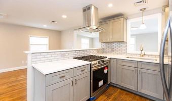 2 Holmes Rd, Coventry, RI 02816