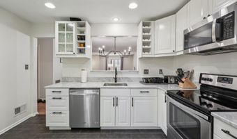 71 FENDALL Ave, Alexandria, VA 22304
