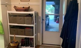 1694 CEDAR TOP Rd, Reading, PA 19607