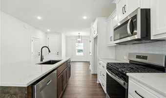1665 N Grayhawk Dr, Basehor, KS 66007