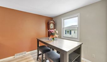 1529 CLARK St, Algoma, WI 54201
