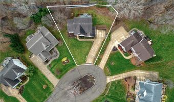 4212 Devonshire Ct, Akron, OH 44321