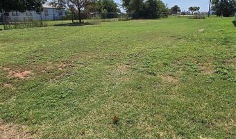 710 W Liveoak St, Altus, OK 73521