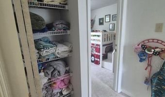 2210 S LOWELL St, Arlington, VA 22206