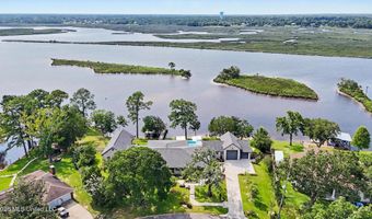 927 N Shore Dr, Biloxi, MS 39532