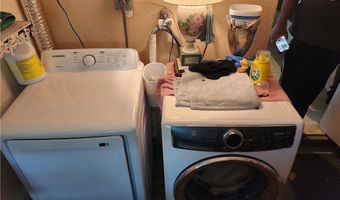 2206 Wyandotte Ave, Alva, FL 33920