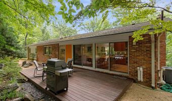 8004 PARK OVERLOOK Dr, Bethesda, MD 20817