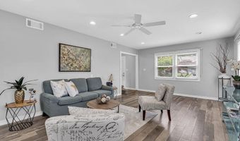15 Inglewood Ln, Aberdeen, NJ 07747
