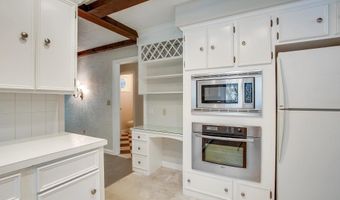27 Buttonwood Rd, Bedford, NH 03110
