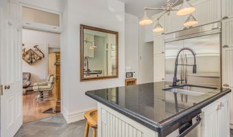 320 W Main St, Aspen, CO 81611