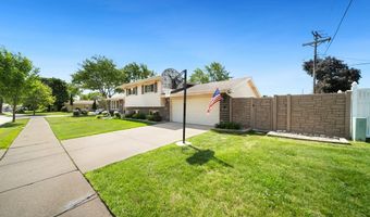 365 W Myrick Ave, Addison, IL 60101