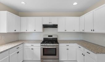 638 Branch View Dr, Boiling Springs, SC 29316