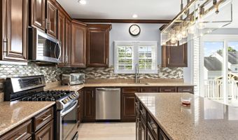 153 Vivas Dr, Barnegat, NJ 08005