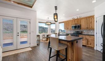 62 N LUCKY 7 Rd, Brookside, UT 84782