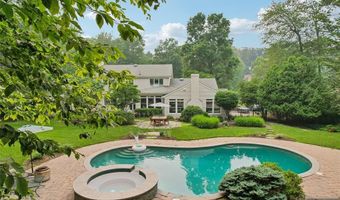 26 Bradrick Ln, Allendale, NJ 07401