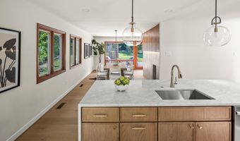 3201 CUNNINGHAM Dr, Alexandria, VA 22309