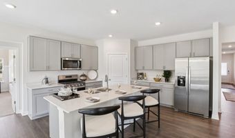 8097 Wesleyan Dr, Avon, IN 46123