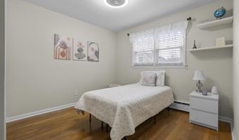 75 Linda Dr, Bridgeport, CT 06606
