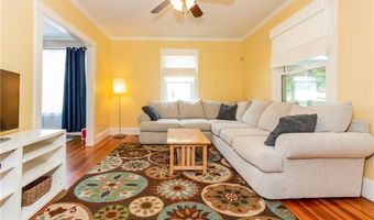 22 Bateman Ave, Newport, RI 02840