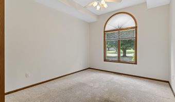 1965 W Cardinal Ln, Aurora, MO 65605
