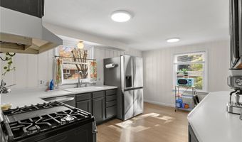 2249 Norside Dr, Alton, IL 62002